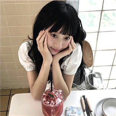 这个男子从事魔法工作
